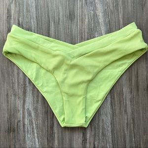 NWT L*SPACE Pratt v-waist ribbed bikini bottom in mojito lime green